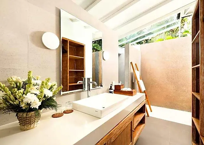 Lovely 5 Bedroom Private Pool With Garden View Ir107a * Seminyak (Bali)