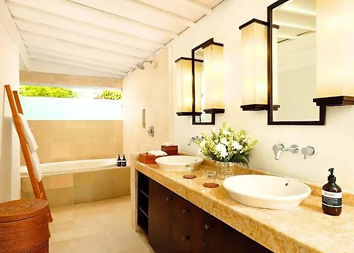 فيلة Lovely 5 Bedroom Private Pool With Garden View Ir107a سمينياك